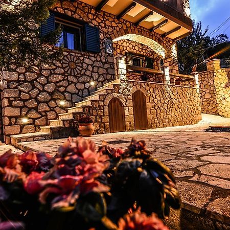 Camelia Suites Synikia Mesi Trikalon Exterior photo